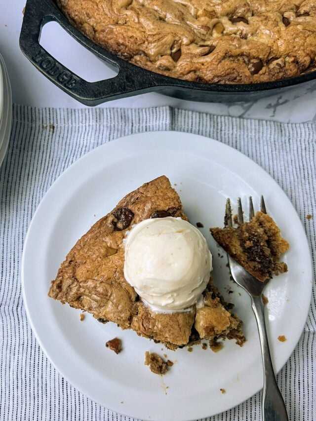Warm Chocolate Chip Skillet Cookie