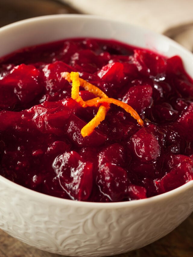Cranberry Relish with Pecans, Orange, and Ginger