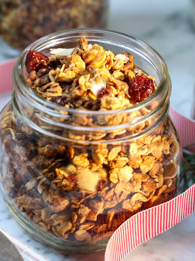 Maple Walnut Granola • Flavor Feed