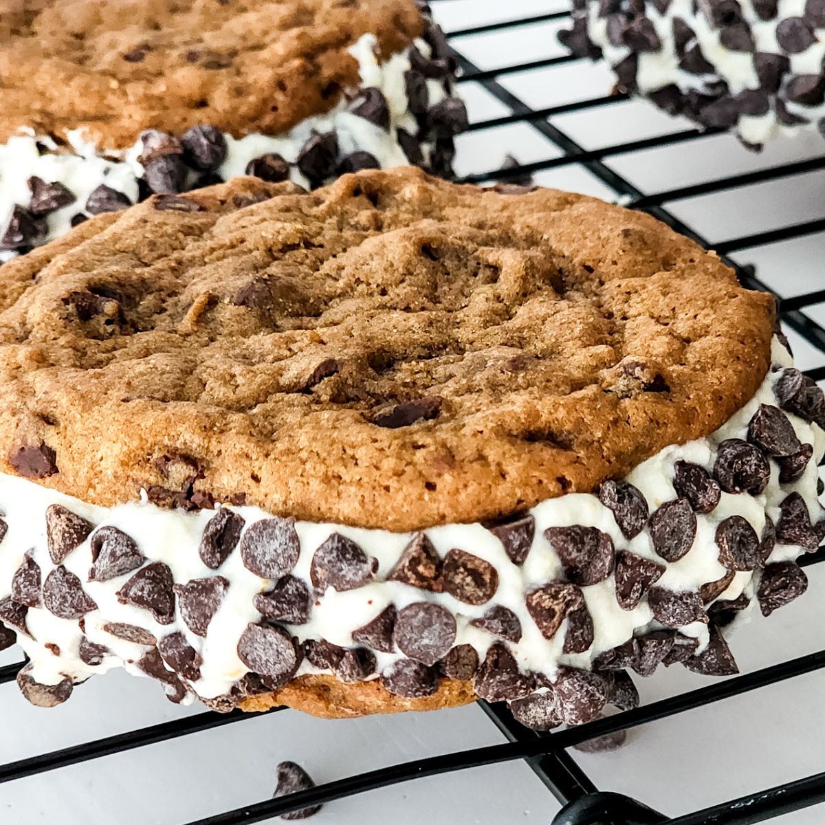 cannoli cookie on wire rack.
