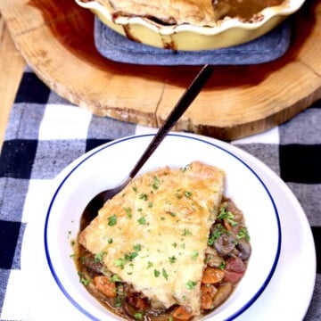 Bowl with steak and mushroom pie.